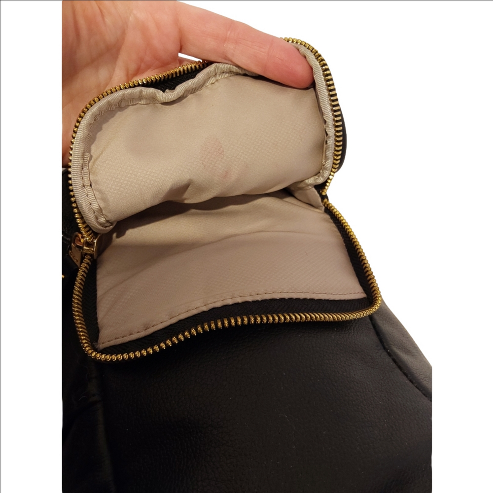 Tumi Voyageur Lexa Zip Flap Backpack Backpack in Black and Gold Hardware - Picture 9 of 14